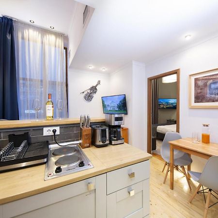 Athenaeum Spacious& Cozy 1Br Prime Location W Balcony Букурещ Екстериор снимка