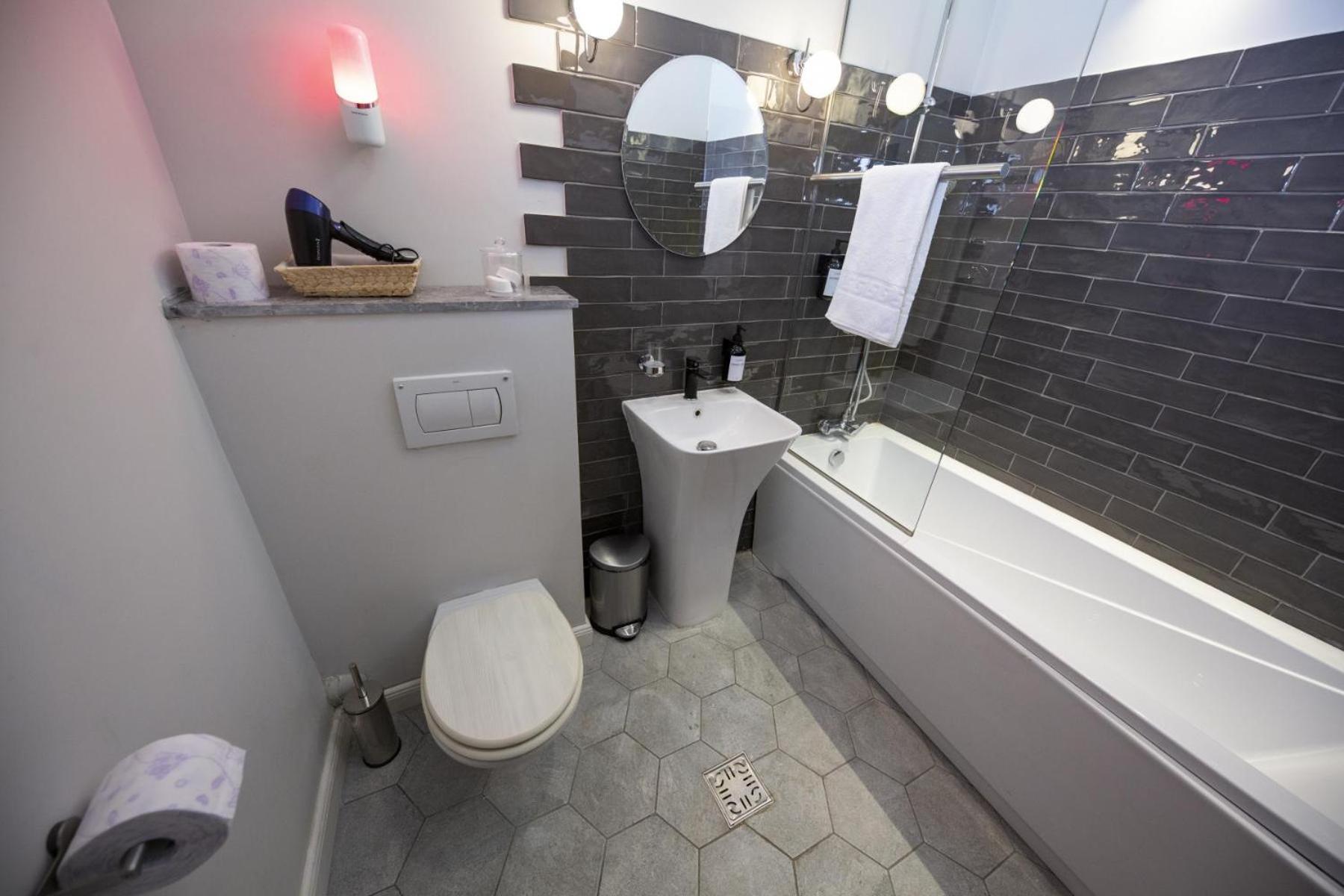 Athenaeum Spacious& Cozy 1Br Prime Location W Balcony Букурещ Екстериор снимка