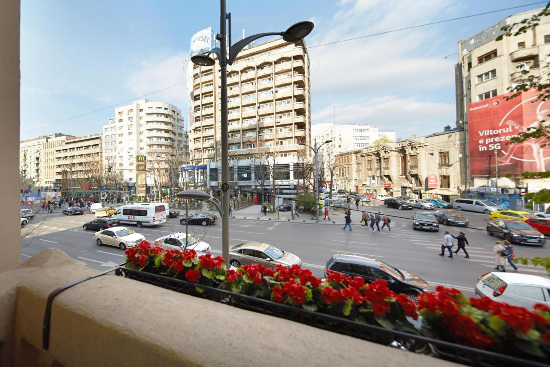 Athenaeum Spacious& Cozy 1Br Prime Location W Balcony Букурещ Екстериор снимка